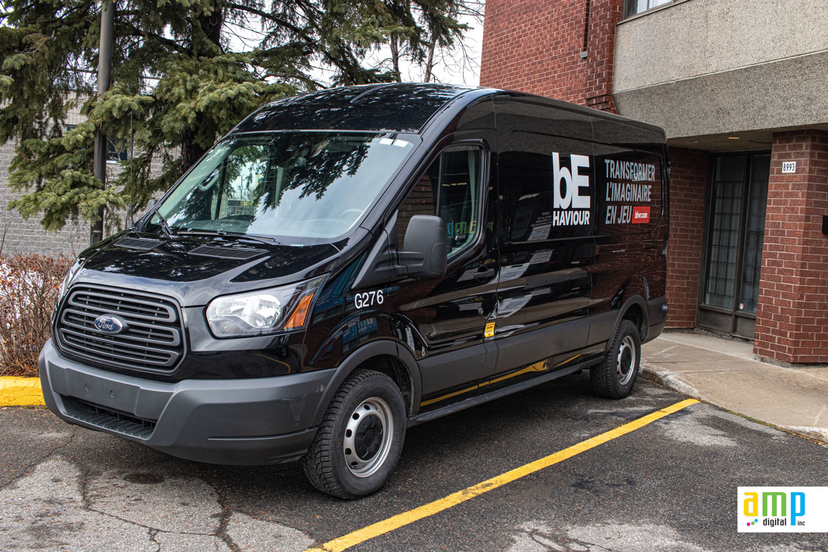 Ford Transit lettering in Montreal