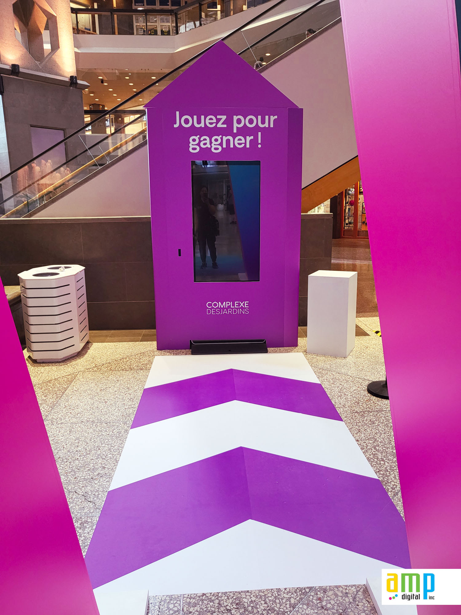 Impression & installation d'affichage événementiel à Montréal